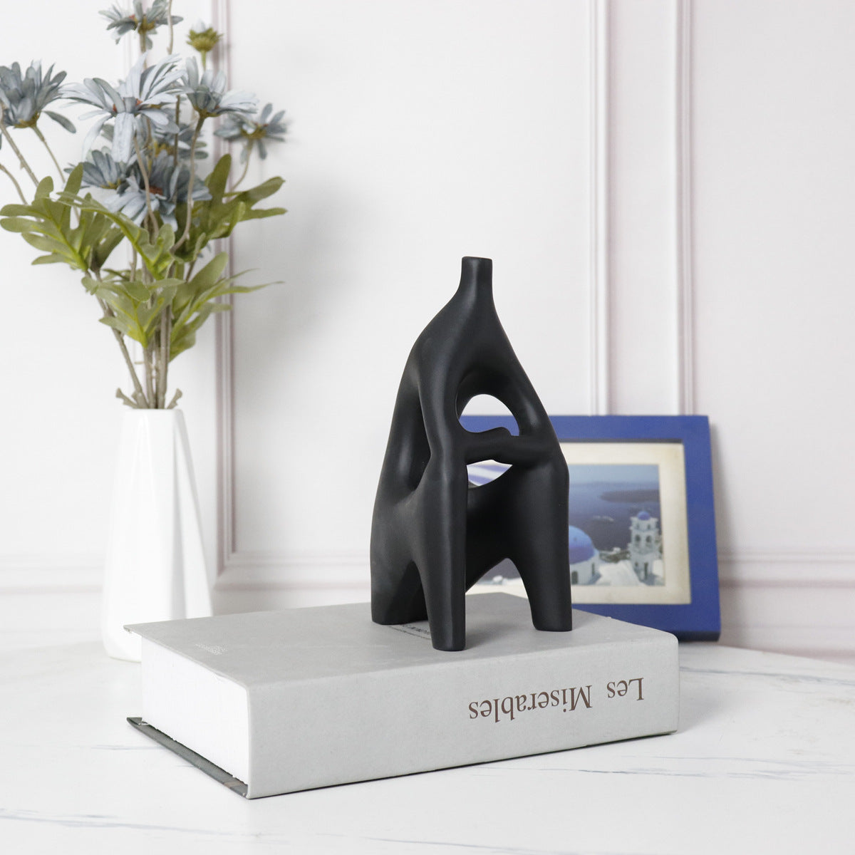 Minimalistic Headless Resin Sculpture – Art Figurine